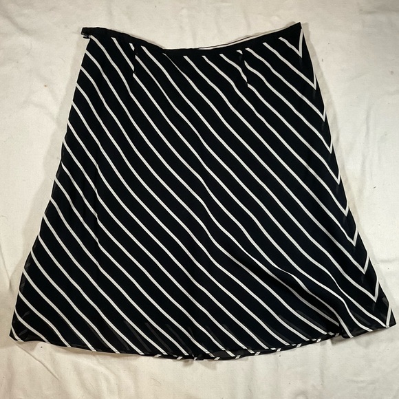 CASUAL CORNER Diagonal Striped Skirt | 12 - Picture 2 of 5
